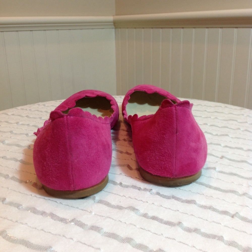 Dee Keller Fuchsia Suede Ballet Flats. 8.5 - Picture 5 of 6